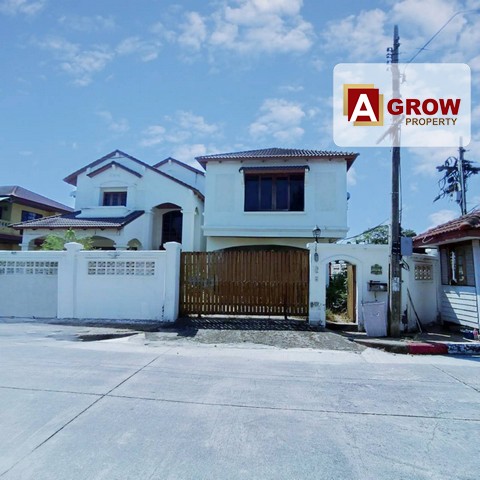 มัณฑนา บางเมือง ศรีนครินทร์ ทำเลดีใกล้ทางด่วนใกล้รถไฟฟ้าสายสีเขียวและสายสีเหลือง *ขายตามสภาพ*ที่ตั้ง : ถนน ศรีนครินทร์ ตำบล บางเมือง อำเภอเมืองสมุทรปราการ สมุทรปราการ รหัสทรัพย์ : AGH00206ราคาขาย  : 10,500,000  บาท *ราคานี้หาไม่ได้แล้วค่ะ* ขายตามสภาพรายละเอียด  ประเภท : บ้านเดี่ยวจำนวนชั้น : 2เนื้อที่ : 133.3 ตรว.  พื้นที่ใช้สอย 400+ ตรม.ห้องนอน : 5ห้องน้ำ : 4ห้องครัว : 1ห้องรับประทานอาห