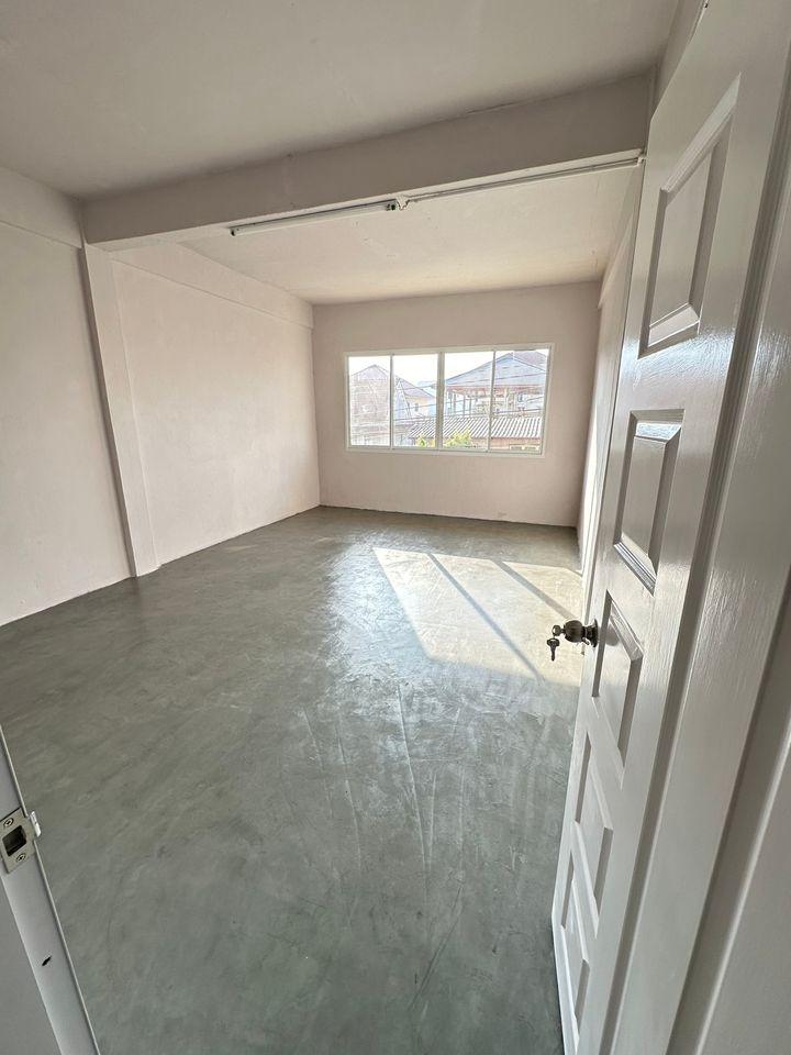 ให้เช่าอาคารพาณิชย์ 2 คูหา 4ชั้น ย่านงามวงศ์วานซอยชินเขต พท. 568 ตรม.รีโนเวทแล้ว