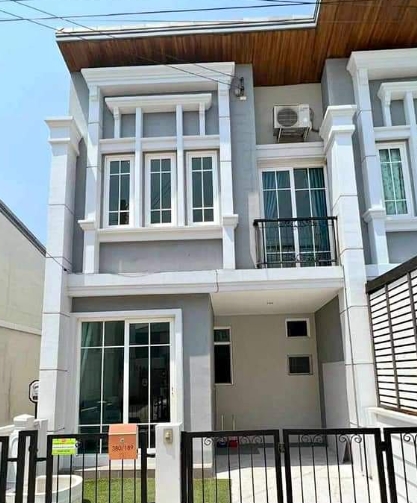 ให้เช่าทาวน์โฮม 2 ชั้น Golden Town3 บางนา-สวนหลวง มีเฟอร์นิเจอร์