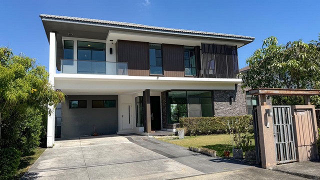 ขายบ้านเดี่ยว 2 ชั้นหลังใหญ่ 119 ตรว. โครงการมัณฑนา กรุงเทพกรีฑา ซอย 7 ทะลุรามคำแหง 60 ได้  