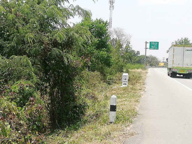 ขายที่ดิน ติดAH1 สวยมากมาย ติดถนนพหลโยธิน ที่ดินติดถนนเอเซีย หน้ากว้างติดถนนหลักสายเอเซียยาว แปลงที่ดินรูปสี่เหลี่ยมผืนผ้า เนื้อที่ 3-1-40 ไร่ ฉ.11317 ต.ตากออก อ.บ้านตาก จ.ตาก   เช่า 2000 บาท/ไร่/ปี  แบ่งโฉนดขาย ราคาไร่ละ 2,500,000 บาท แบ่งโฉนดขายได้ ติดถนนสายหลักใหญ่ของแผนที่ประเทศไทยเส้นทางหลักขึ้นสายเหนือ AH1 ทำเลดีนี่เลย ขายที่สวยติดถนนพหลโยธิน  ที่ดินติดถนนเอเซีย AH1  หน้าก