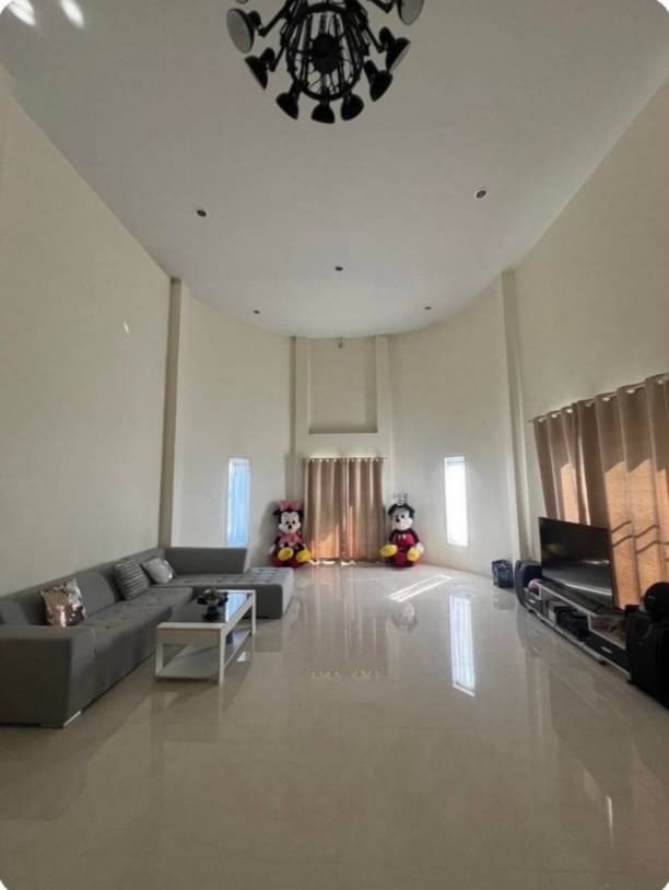 พูลวิลล่าหลังใหญ่ 7.35 ล้าน 303 ตรว. 5 นอน 4 น้ำ โซนหางดง สไตล์โมเดิร์น ใกล้นานาชาติเกรซ วิวทุ่งนา วิวภูเขา เหมาะสำหรับครอบครัวใหญ่