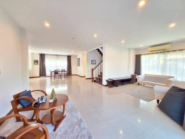 ขาย 7.5 ล้าน 100 ตรว. 4 นอน 4 น้ำ วรารมย์ แก้วนวรัฐ บ้าน 2 ชั้น สันปูเลย ดอยสะเก็ด แปลงหัวมุม ไซส์ใหญ่สุดของโครงการ 600 เมตร จากถนน