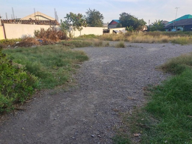 ขายที่ดินเปล่าแปลงสวย เนื้อที่ 136.9 ตารางวา  เดินทางสะดวก ใจกลางเมืองมหาชัย  ใกล้แหล่งอุตสาหกรรม บางหญ้าแพรก  อำเภอเมือง  จังหวัดสมุทรสาคร