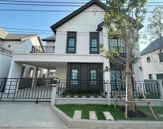  ให้เช่าบ้านเดี่ยว Centro บางนา  4 ห้องนอน 5 ห้องน้ำ เฟอร์นิเจอร์เครื่องใช้ไฟฟ้าครบ พร้อมอยู่