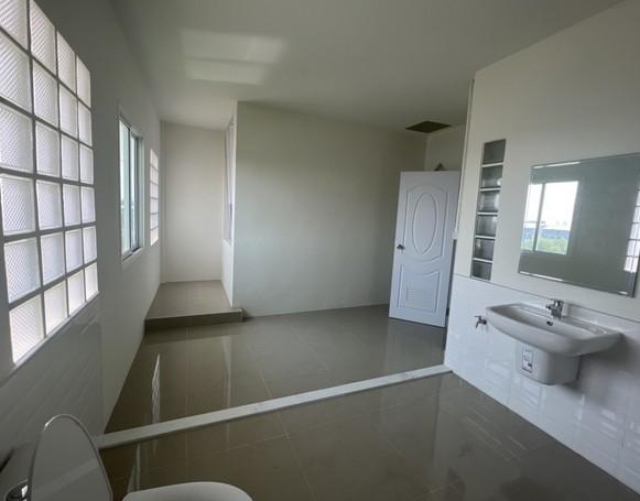 ให้เช่าอาคาร4ชั้น พัฒนาการ 97 พื้นที่ 698 ตรม ใกล้ธัญญปาร์ค