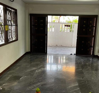 ให้เช่า บ้านแฝด 2 ชั้น หมู่บ้านรังสิยา ซอยรามอินทรา74