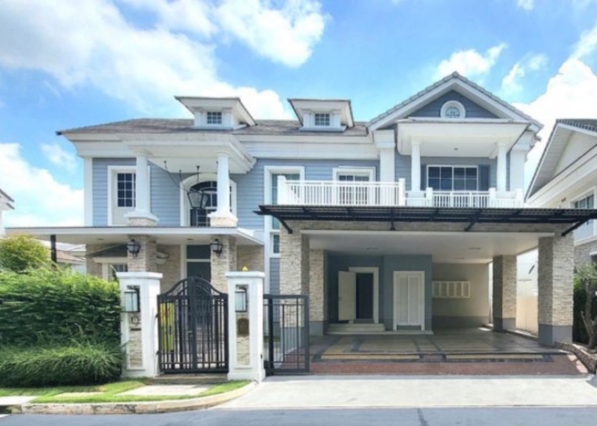 ให้เช่าบ้านหรู หมู่บ้านนาราสิริ บางนา กม 10 เนื้อที่ 124 ตรว มี 4 ห้องนอน 5 ห้องน้ำ