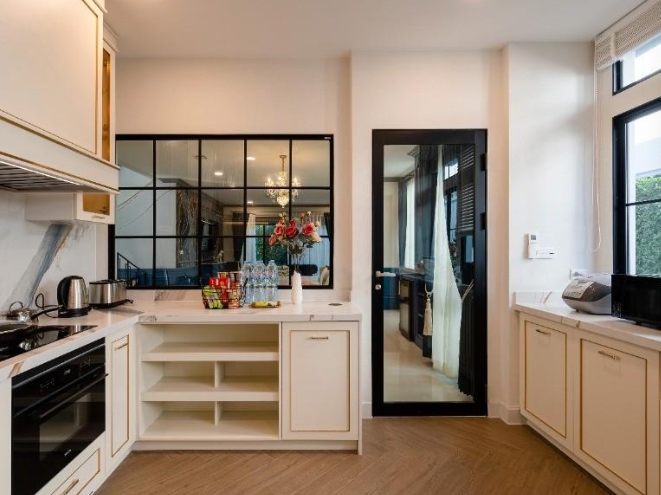 ให้เช่าและขาย บ้านเดี่ยว  นันทวัน พระรามเก้า กรุงเทพกรีฑาตัดใหม่ เนื้อที่ 106 ตรว มี 4 นอน 5 น้ำ