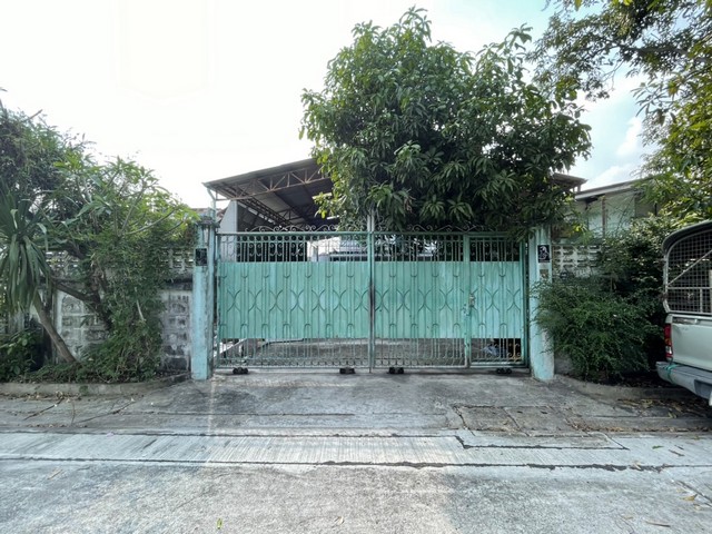 ขายทาวน์เฮ้าส์โครงการ เดอะคัลเลอร์พรีเมี่ยม ไทรน้อย จังหวัดนนทบุรี PKK03-00696