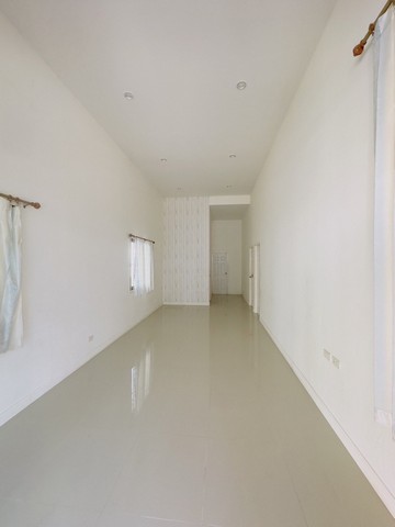 ขายทาวน์เฮ้าส์ สกายไลน์ ต.มาบยางพร อ.ปลวกแดง จ.ระยอง  PSC00161