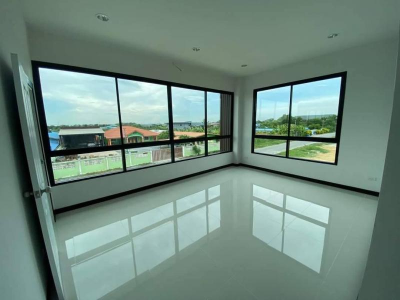 ให้เช่าโรงงาน พร้อมออฟฟิศ มีหลายขนาดให้เลือก ย่านบางเลน นครปฐม