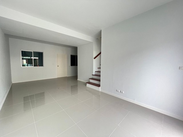 ขายทาวน์เฮ้าส์โครงการ พฤกษา 38 ชัยพฤกษ์-วงแหวนฯ ไทรน้อย จังหวัดนนทบุรี PKK03-01077