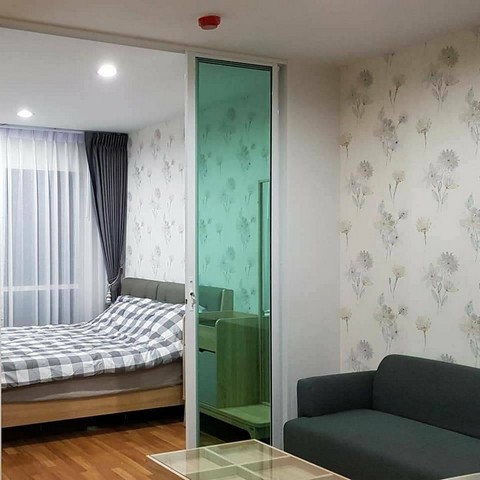 Regent Sukhumvit 81, safe, private, clean, 4th floor, BTS On Nut.***Service for selling/renting houses, condos and giving advice. If interested, contact at any time***Interested in additional details or pictures or making an appointment to see the room?Contact Ekachai (Aui)T. 089-799-5598Line ID: @auiauiaui001 (add @ in front)Room type: 1 bedroom, 1 bathroomSize 28 sq m., 4th floor, Building BClean room, beautifully decorated, ready to move in.details-------------------------------------------------- ------------Rental price: 10,000 baht per month-------------------------------------------------- ------------* Complete electrical appliances- Air conditioning- fridge- TV- washing machine-------------------------------------------------- ------------*Facilities worth using- swimming pool- Fitness room- Relaxation garden- Keay Card system controls entry and exit of the project.-------------------------------------------------- ------------*Nearby important places (Based on information fro