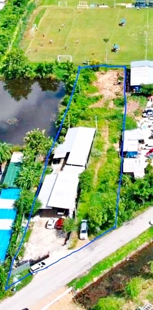 ที่ดินถมแล้วให้เช่า 1ไร่ 1งาน 2200ตรม. ตลาดวงศกร ตลาดมารวย หทัยราษฏร์  มีถนนเชื่อมต่อหลายทาง บิ๊กซี ลำลูกกา