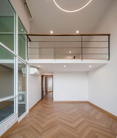 ให้เช่า-ขายทาวน์โฮม 3 ชั้น  ไอเพลส นาคนิวาส 48 สไตล์โมเดิอร์น ตกแต่งใหม่ ใกล้ทางด่วน เนื้อที่ 24.90 ตรว. พื้นที่ใช้สอย 206 ตรม.4 ห้องนอน