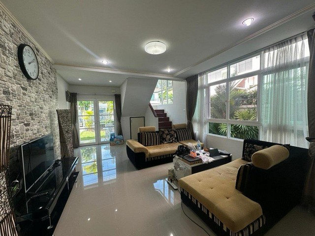 For Rent : Kohkaew, 2-Story detached house, 3+1 Bedrooms 3 Bathrooms