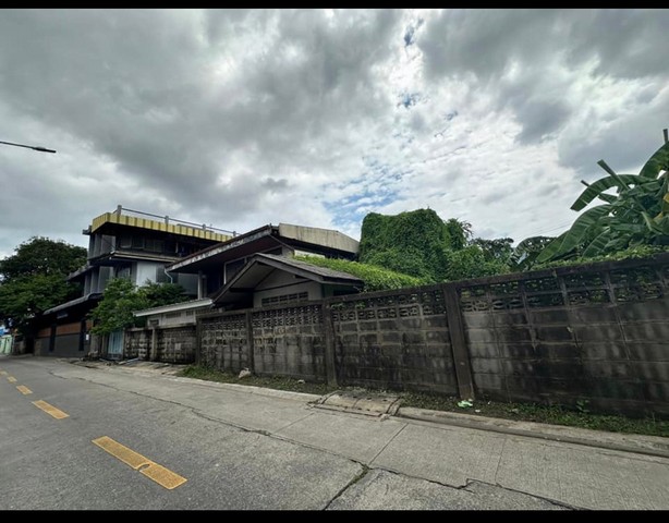 ขายที่ดิน 57 ตารางวา ซอยจรัญสนิทวงศ์75 ซ.ภาณุรังษี  ใกล้รถไฟฟ้า MRTสถานีบางพลัด   ZT315