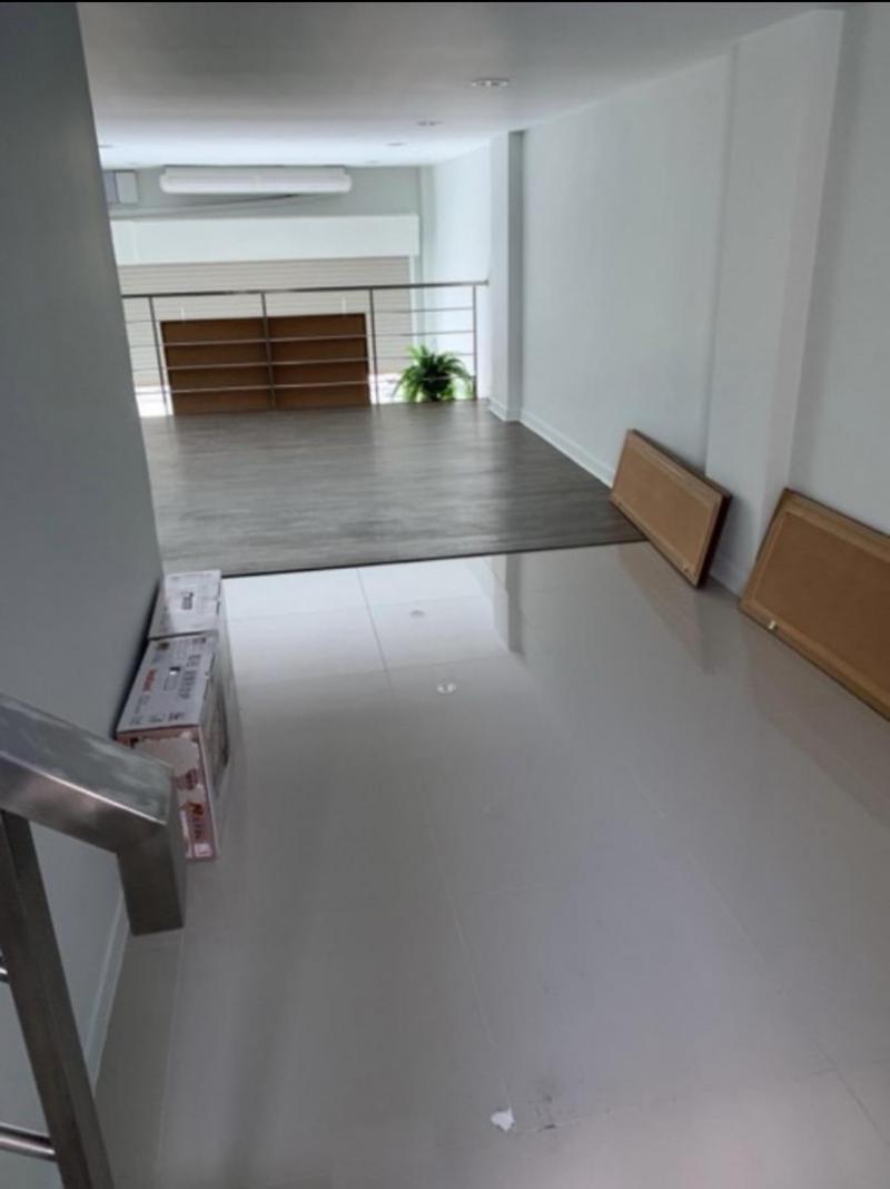 ให้เช่าอาคาร 4.5 ชั้น ถนนสุขุมวิท 103 ใกล้ BTS อุดมสุข