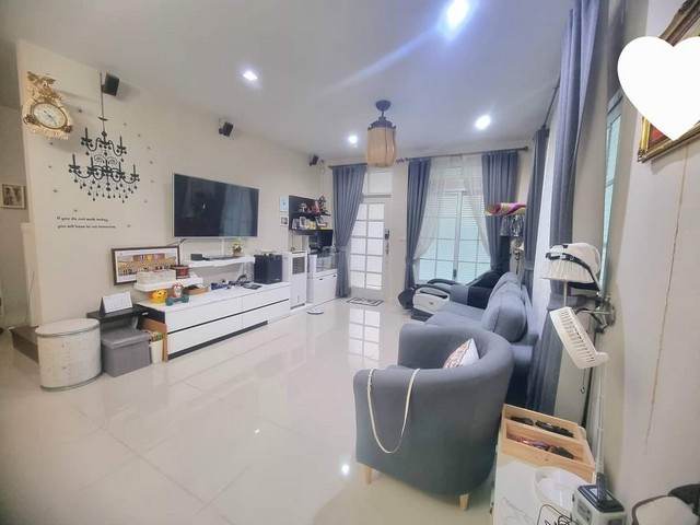 WW51M ขาย หมู่บ้านบุราสิริ ปัญญารามอินทรา บ้านเดี่ยวหลังมุม ถนน เลียบคลองสอง