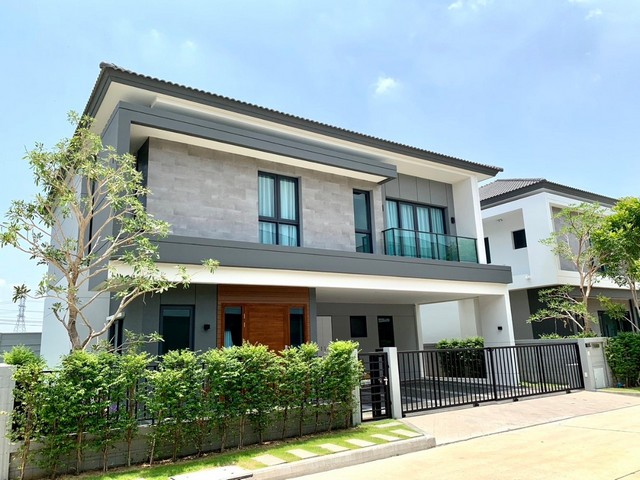 WW513B  ขาย บ้านเดี่ยว หมู่บ้านเดอะ ซิตี้ บางนา 7 ถนนศรีนครินทร์ อยู่หลังเมกาบางนา