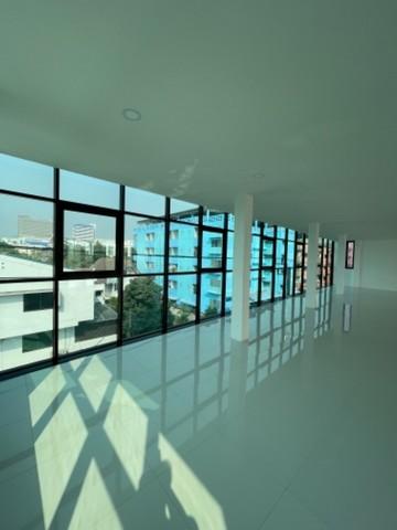 ให้เช่าอาคารสำนักงานซอยลาดพร้าว 87 ติดถนนใกล้MRTมหาดไทย