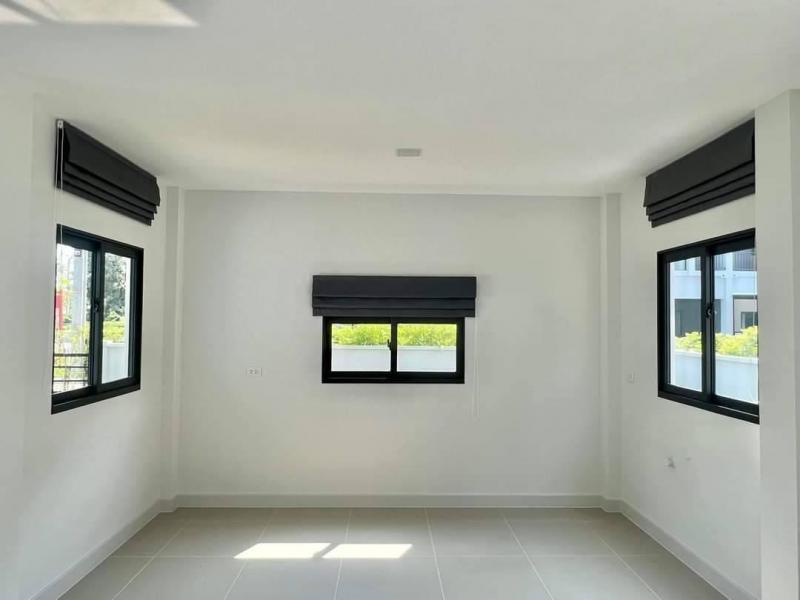 ให้เช่าบ้านแฝด 2 ชั้น โครงการพลีโน่ สุขุมวิท-บางนา 2 ใกล้เมกาบางนา