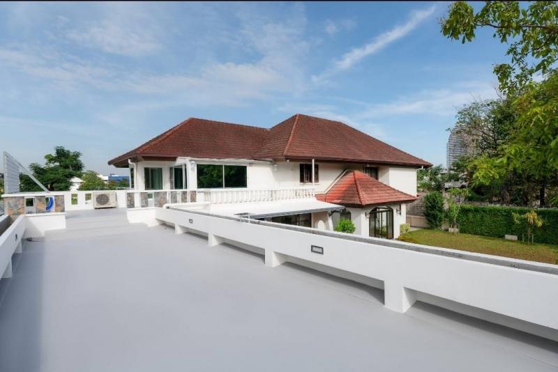 รหัสทรัพย์ R2972 ให้เช่า บ้านเดี่ยวหลังใหญ่ พื้นที่ 2ชั้น ทำเลดี ใกล้รถไฟฟ้าแบริ่ง ซอยลาซาล