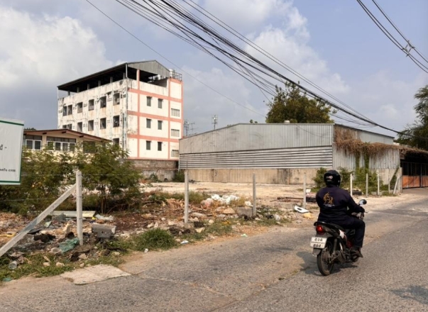 ให้เช่าที่ดิน  384 ตรว ย่านโชคชัยสี่ ลาดพร้าว ซอยสังคมสังเคราะห์ 27