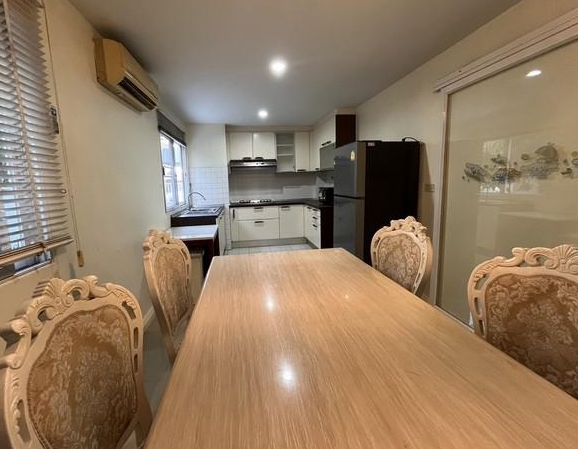 ให้เช่าทาวน์โฮม 4 ชั้น ซอยอารีย์สัมพันธ์3 ใกล้ BTS อารีย์ ทางด่วนพระราม6