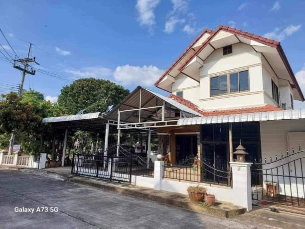 ให้เช่า 15,000 บาท/เดือน บ้าน 2 ชั้น ศิริพร 8 โซนสันทราย หลังมุม ใกล้โฮมโปรสันทราย ติดวงแหวนรอบ 3 ซื้ออยู่อาศัยหรือเป็นโฮมออฟฟิศก็ได้