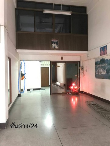 ขายอาคารพาณิชย์ 3 ชั้น2คูหาติดกัน  ราคาไม่แพง ในเมืองลำปาง ต.สบตุ๋ย จ.ลำปาง ZN595