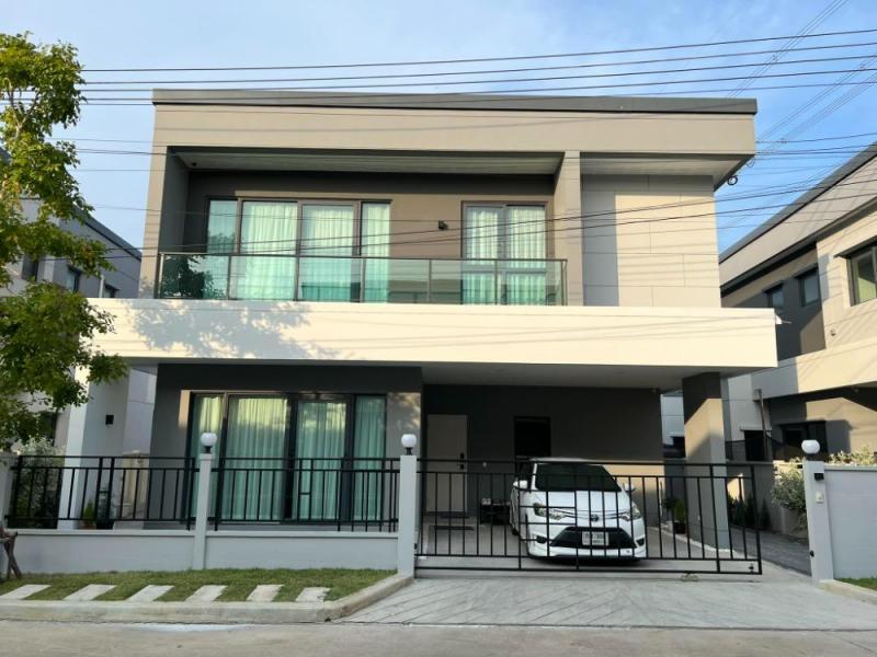 AHR12267-6 ให้เช่า บ้านเดี่ยว 2 ชั้น 4 ห้องน้ำ 4 ห้องน้ำ Fully Furnished หิ้วกระเป๋าย้ายเข้าอยู่ได้เลย!!! เซนโทร ดอนเมือง-แจ้งวัฒนะ (เลียบคลองปะปา)สนใจติดต่อ คุณจุ๋ม (Agent)098-5565514   ไลน์ ไอดี(Line ID) : thewitch-jj คลิกลิงค์ไลน์    https://line.me/ti/p/kf8IEqqIw6  บ้านเดี่ยว 2 ชั้น เซนโทร ดอนเมือง-แจ้งวัฒนะ (เลียบคลองปะปา)บ้านทิศใต้ พื้นที่ใช้สอย 209 ตร.ม.4 ห้องน้ำ 4 ห้องน้ำ.เช่าหลังนี้ได้อะไรบ้าง?แอร์ 5 ตัว ทีวี ชั้น 1-2เครื่องครัวคร
