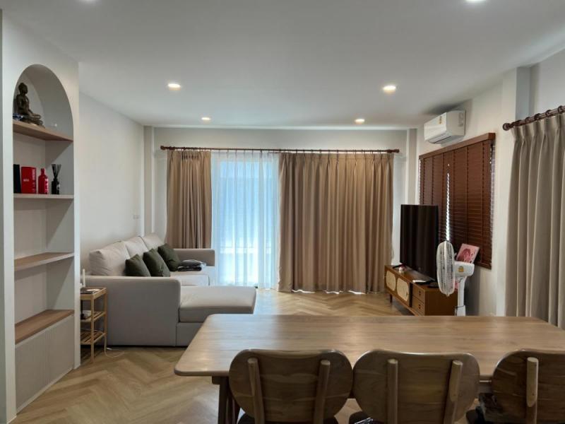 ให้เช่า บ้านเดี่ยว 2 ชั้น 4 ห้องน้ำ 4 ห้องน้ำ Fully Furnished หิ้วกระเป๋าย้ายเข้าอยู่ได้เลย!!! เซนโทร ดอนเมือง-แจ้งวัฒนะ (เลียบคลองปะปา)
