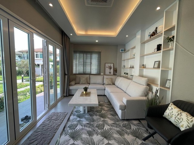 ูขายบ้านพูวิลล่าใกล้เมืองพื้นพี่ครึ่งไร่ พร้อมเฟอร์นิเจอร์ใหม่หมดทุกชิ้น