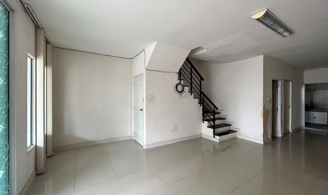 ขายทาวน์เฮาส์โครงการ อาร์เค พาร์ค วัชรพล-สายไหม สายไหม กทม PKK03-01030