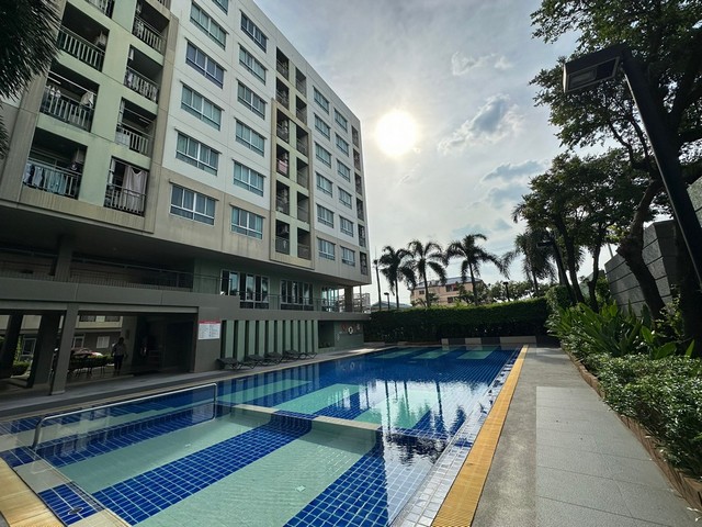   รายละเอียดเพิ่มเติม Code ID : PKK05-01198  ราคาขาย 1,450,000  บาท- พื้นที่ใช้สอย :   22.69 ตร.ม.- จำนวนห้อง :   1 ห้องนอน 1 ห้องน้ำ - ชั้นที่ :   5- อาคาร :  1 พิกัดทรัพย์ :  https://maps.app.goo.gl/pvhVxCyGFfQP6e8L7    สถานที่ใกล้เคียง- ใกล้สถานทูตสาธารณรัฐประชาธิปไตยประชาชนเกาหลี  สอบถามเพิ่มเติม/นัดชมโทร. 097-419-5982(พลอย)โทร. 096-932-4624(ออมสิน)Line : @panaya (มี@ด้านหน้า)ปรึกษาสินเชื่อฟรี One Stop Service ดูแลตั้งแต่ต้นจนจบบริษัท ปณยาคิดดี จำกัด