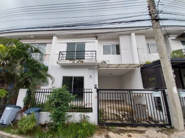 ขายทาวน์เฮ้าส์โครงการ วีมิกซ์ 2 เมือง จังหวัดสมุทรสาคร PKK03-01224