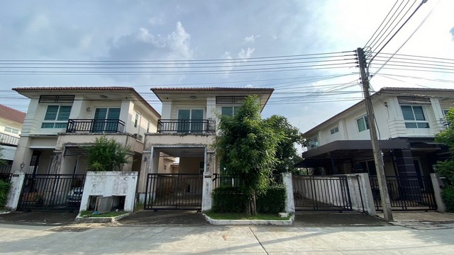 ขายทาวน์โฮมโครงการ เอสวิลล์ รังสิต-ลำลูกกา  ลำลูกกา จังหวัดปทุมธานี PKK03-01199