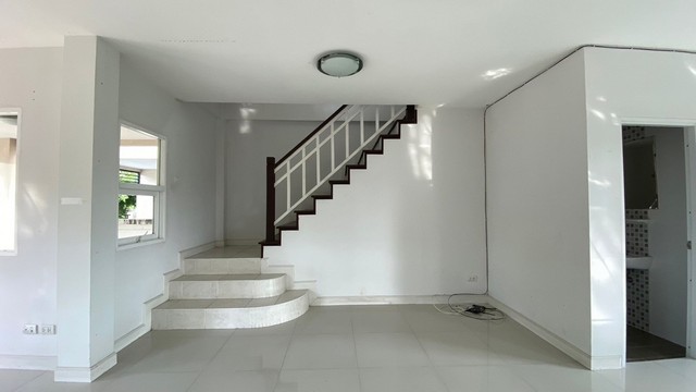 ขายทาวน์โฮมโครงการ เอสวิลล์ รังสิต-ลำลูกกา  ลำลูกกา จังหวัดปทุมธานี PKK03-01199