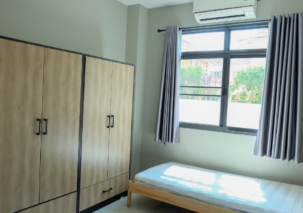 ขาย บ้านเดี่ยว 3 ชั้น ณุศาศิริ พระราม 9 วงแหวน เนื้อที่ 100 ตรว 4ห้องนอน 4 ห้องน้ำ ทิศใต้