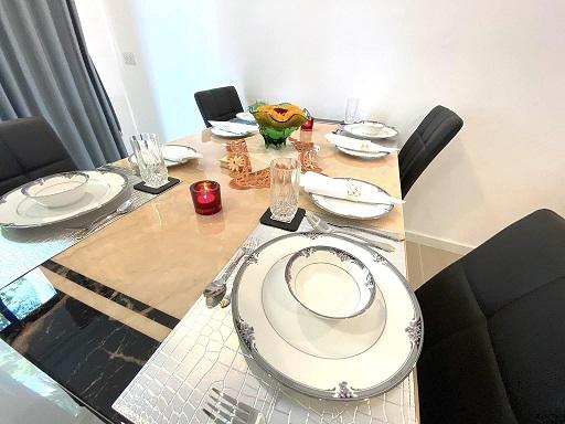 ให้เช่าทาวโฮม 3 ชั้น ถ. กรุงเทพกรีฑา วิวติดสนามกอฟล์กรุงเทพกรีฑา เนื้อที่ 20.20 ตรว 3 ห้องนอน 3 ห้องน้ำ พร้อมเฟอร์นิเจอร์ เข้าอยู่ได้ทันที