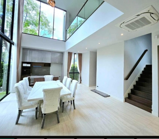 ให้เช่าบ้านเดี่ยว 3ชั้น  Bugaan krungthep kreetha มีลิฟท์ สระว่ายน้ำ