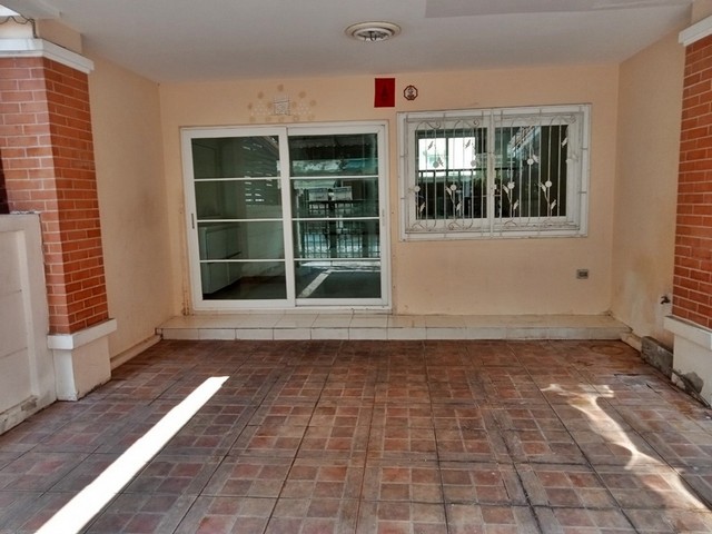 ขายทาวน์เฮ้าส์   หมู่บ้านคาซ่า ซิตี้ นวลจันทร์  กรุงเทพมหานคร  (PAP-3-0101)