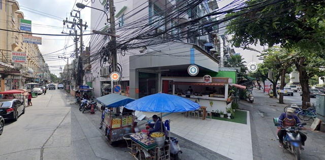 กำแพงกั้นบางส่วน BTS กรมป่าไม้ ม.เกษตรศาสตร์ พหลโยธิน38-42 ให้เช่าที่ดินเปล่าสุดซอย ถมแล้ว 290ตรว. บรรยากาศดี เงียบสงบ  ยูเนียน มอลล์