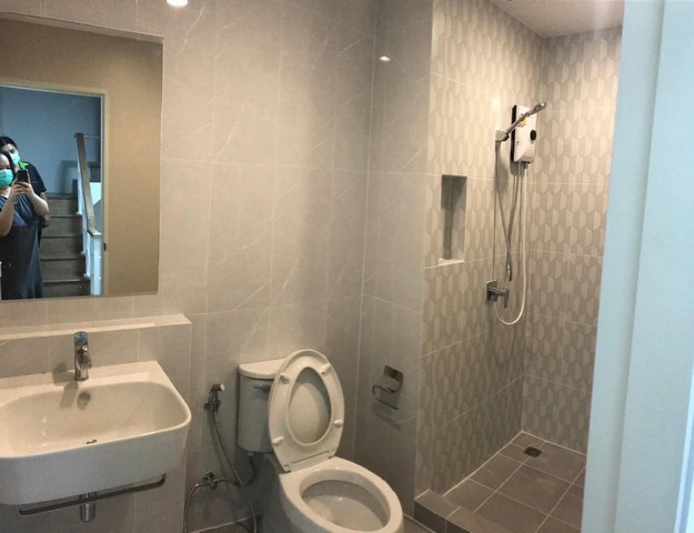 ขายทาวน์โฮม 3 ชั้นหลังมุม โครงการบ้านกลางเมือง ศรีนครินทร์ - อ่อนนุช ใกล้ซีคอนสแควร์ ใกล้รถไฟฟ้าสายสีเหลือง