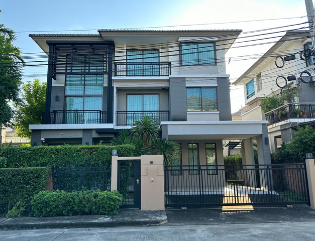 บ้าน The Plant Elite พัฒนาการ38 ขนาดเท่ากับ 0 Rai 0 งาน 64 ตาราง.วา  18500000 - ไม่ไกลจาก โรงเรียนเตรียมอุดมพัฒนาการ ราคาถูกกว่าตลาด บ้านเดี่ยว3ชั้น พร้อมพักอาศัย