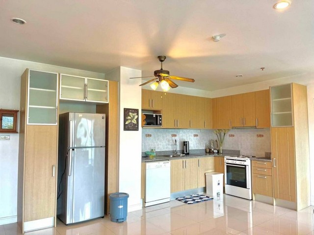 ขายด่วน ห้องสวย วิวดอย คอนโดตั้งอยู่ บนถนนคันคลองชลประทาน เดอะ คอนเวนชั่น คอนโด เชียงใหม่