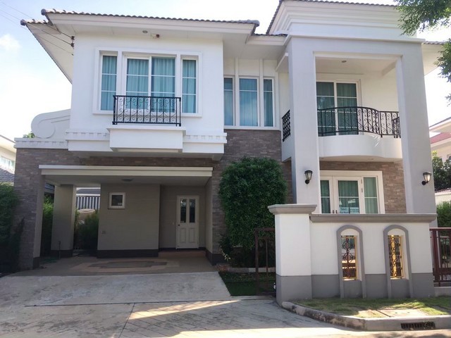 RHT1467ให้เช่าบ้านเดี่ยวย่าน ประเวศ บางนา ถนนเลียบมอเตอร์เวย์  64ตร.ว. คาซ่าแกรนด์ วงแหวน-อ่อนนุช  เนื้อที่ 64.1 ตร.วา 3ห้องนอน4 ห้องน้ำ 4 เครื่องปรับอากาศ ที่จอดรถ2 คันราคา 55,000 บาท/เดือน รวมค่าส่วนกลางถ. กาญจนาภิเษก แขวง ดอกไม้ เขต ประเวศ กรุงเทพมหานคร 10250 สนใจติดต่อเจี๊ยบ 092-851-6969Line;keti25223 ห้องนอน (พร้อมเฟอร์นิเจอร์ ครบชุด)     - ห้องนอนที่ 1 (เฟอร์นิเจอร์เจ้าหญิงครบชุด)เตียง พร้อมเบาะ