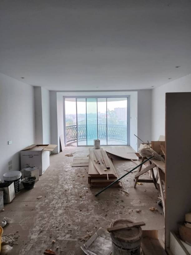 ราคาต่ำกว่าตลาด 1.85 ล้าน Hillside 4 45 ตรม. คอนโดทำเลดี  วิวสวย ห้องใหญ่ รีโนเวทขายได้กำไรแน่นอน มีโควต้าต่างชาติ ซื้อได้ ทำAirbnb ได้